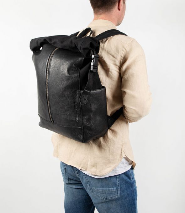 bubbel Afstudeeralbum Kwelling Backpack Porto 15.6 Inch X Saskia Weerstand Black | Cowboysbag